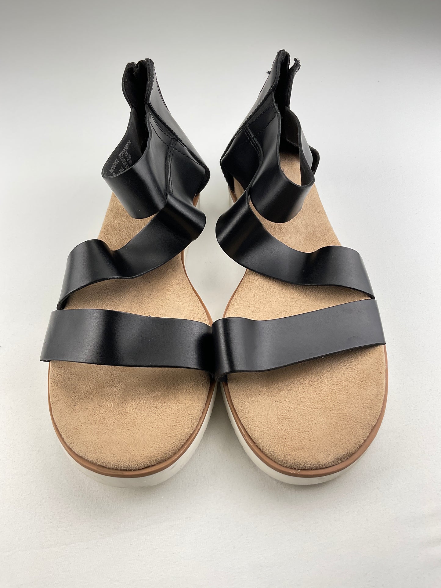 Zapatilla Negro Time and Tru