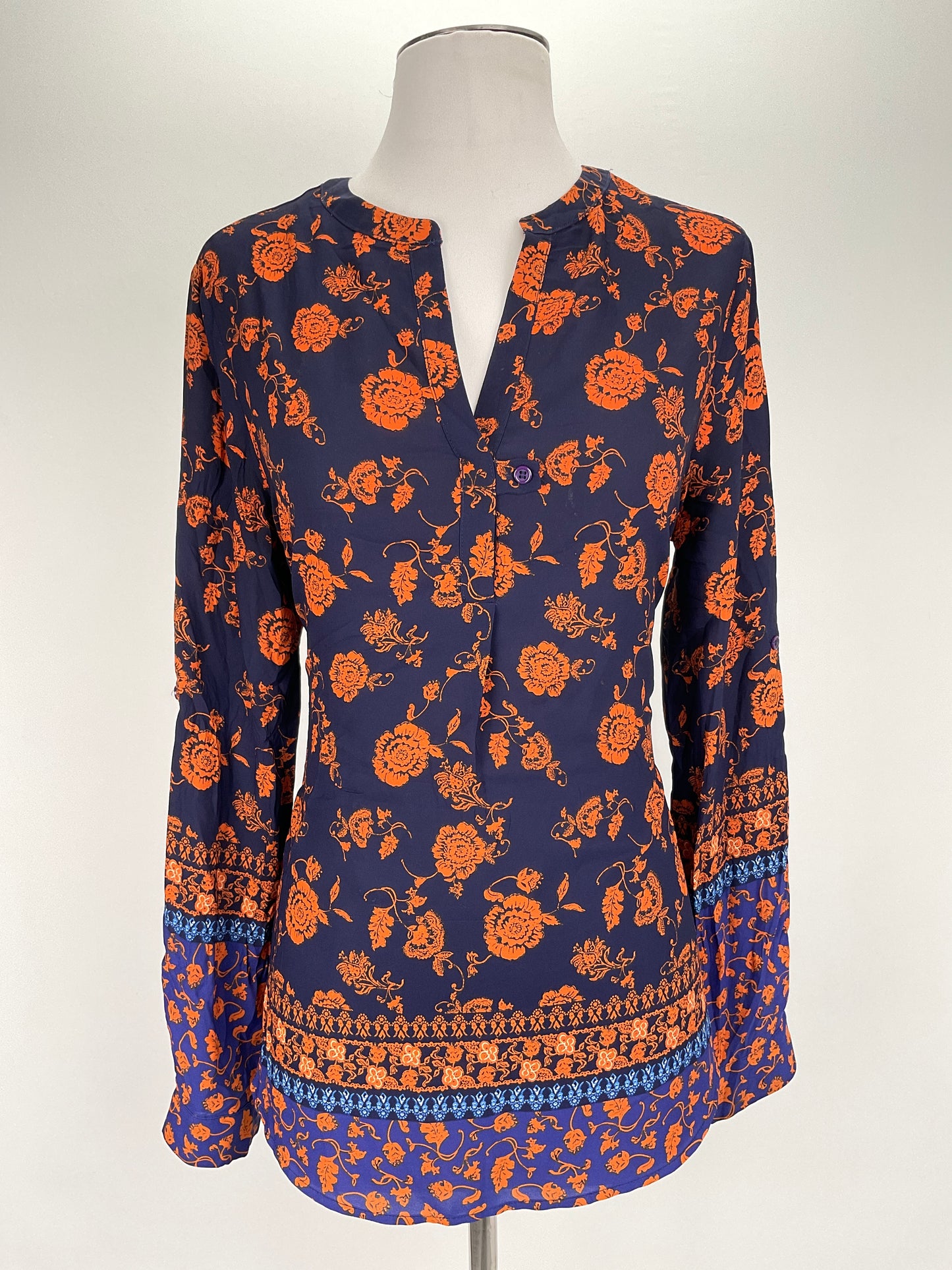 Blusa Azul marino Floral Dleione