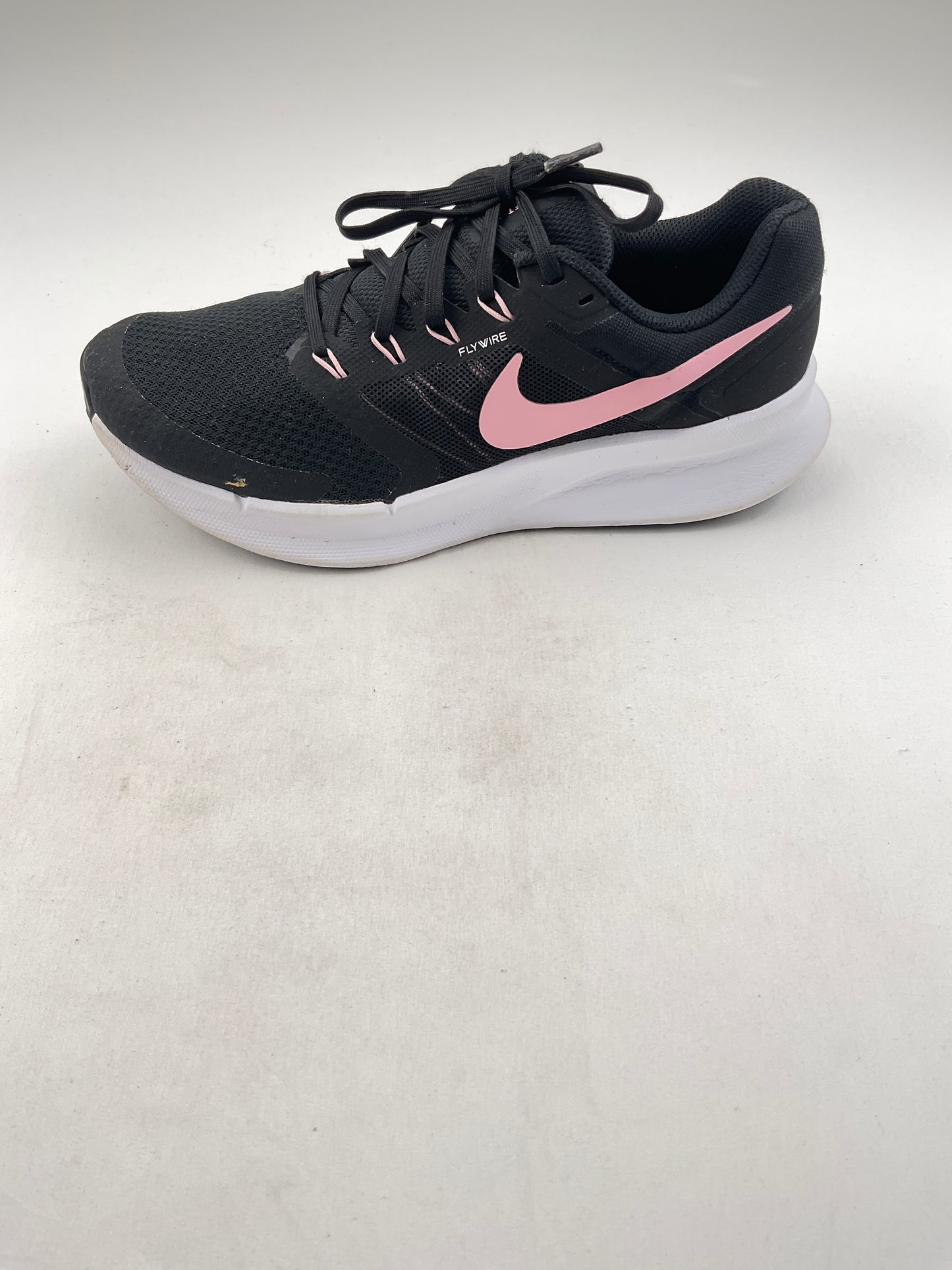 Tenis negro FLYVIRE