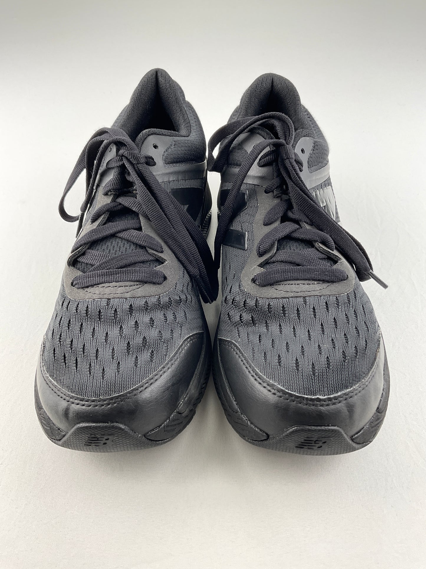 Tenis Negro Deportivo New Balance ￼