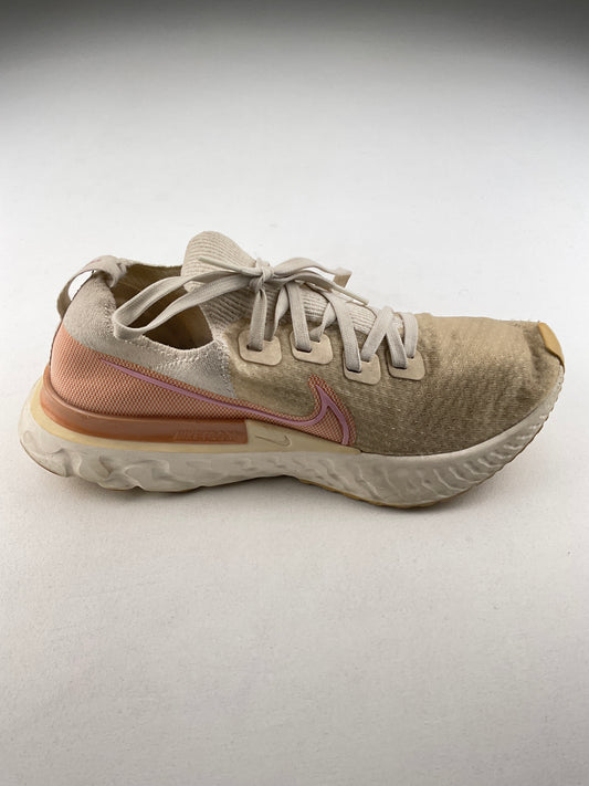 Tenis Crema Deportivo Nike