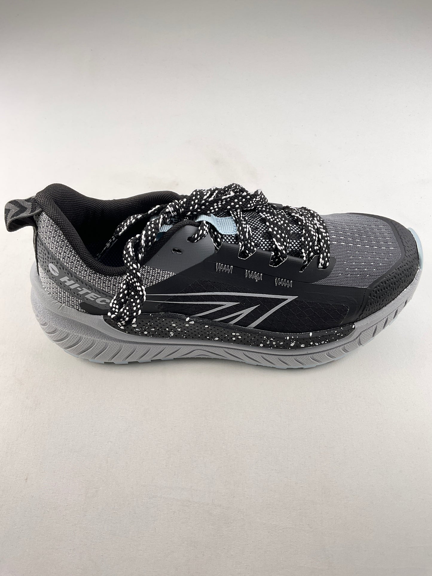 Tenis Gris Deportivo Hi Tec