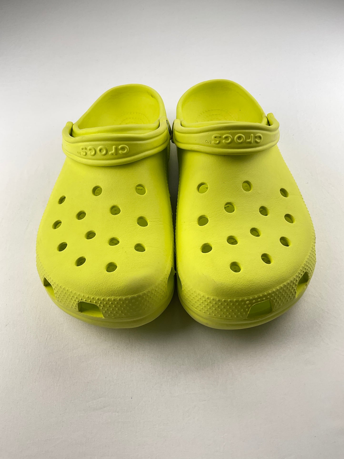Sandalia Verde limon Crocs