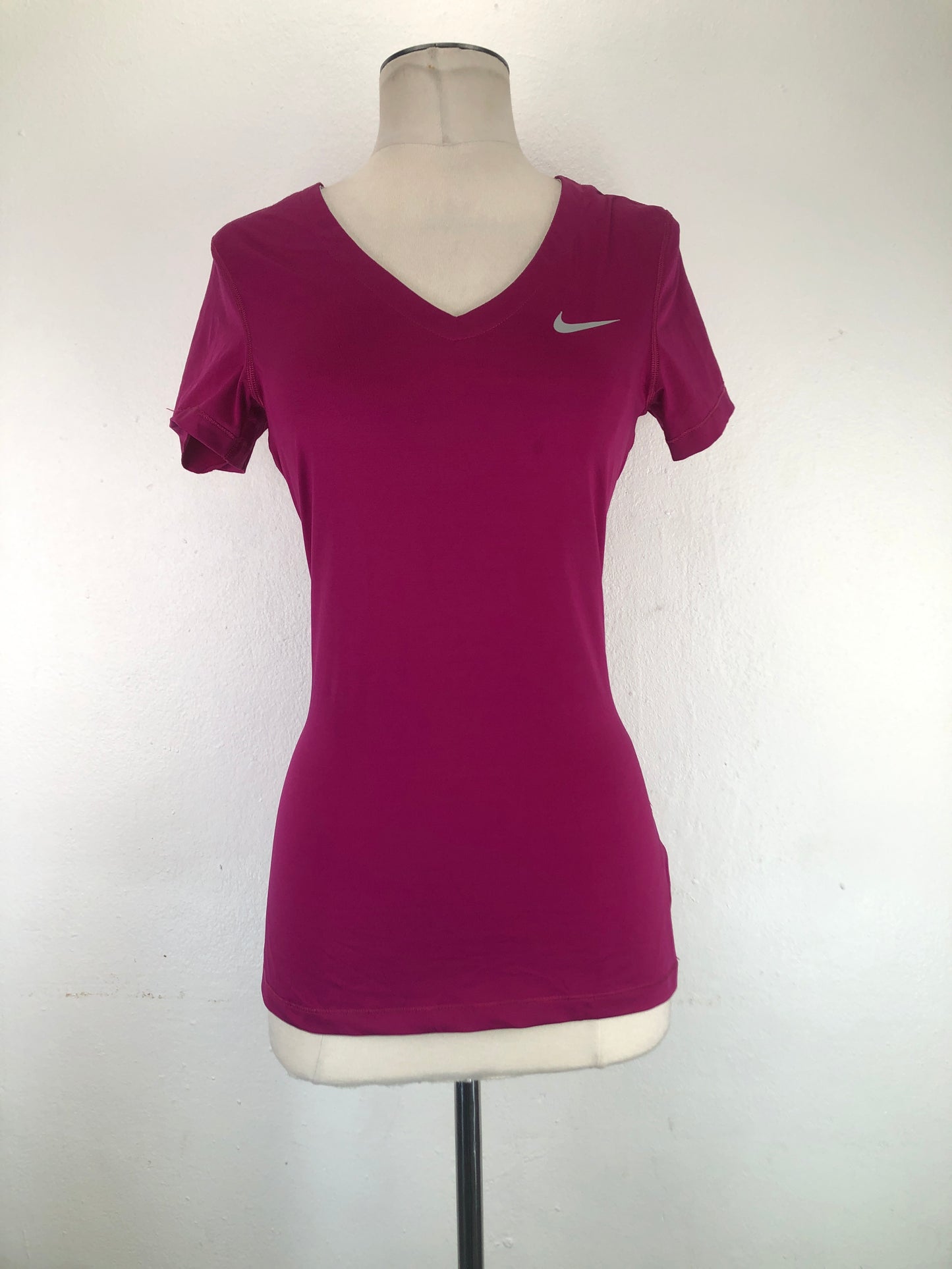 Camiseta Morado Deportivo Nike Pro