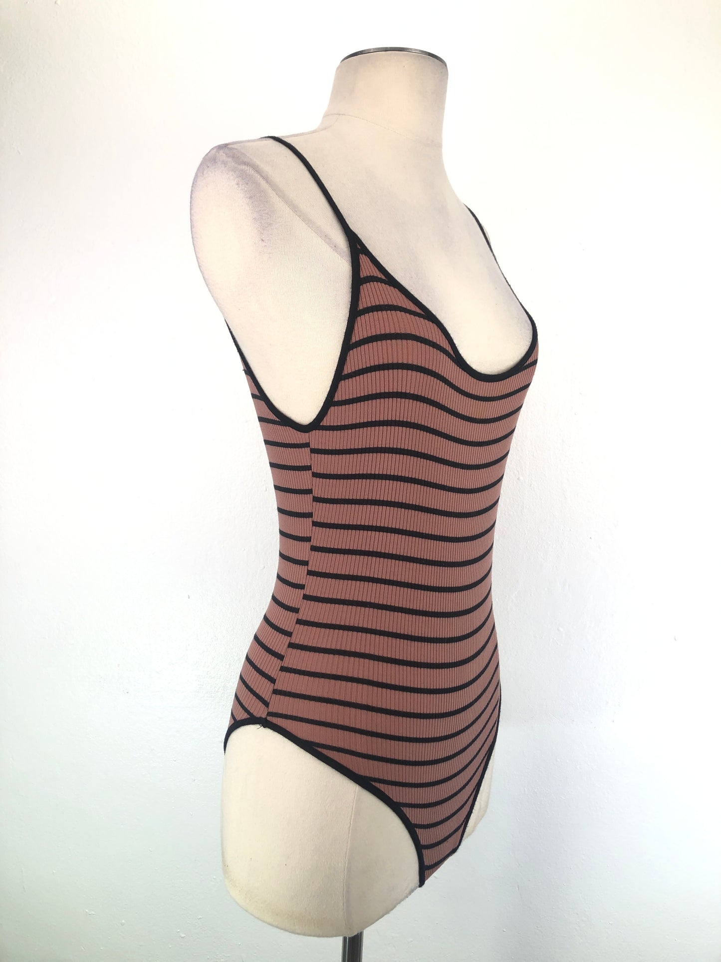 Body Nude Rayas Ferever 21