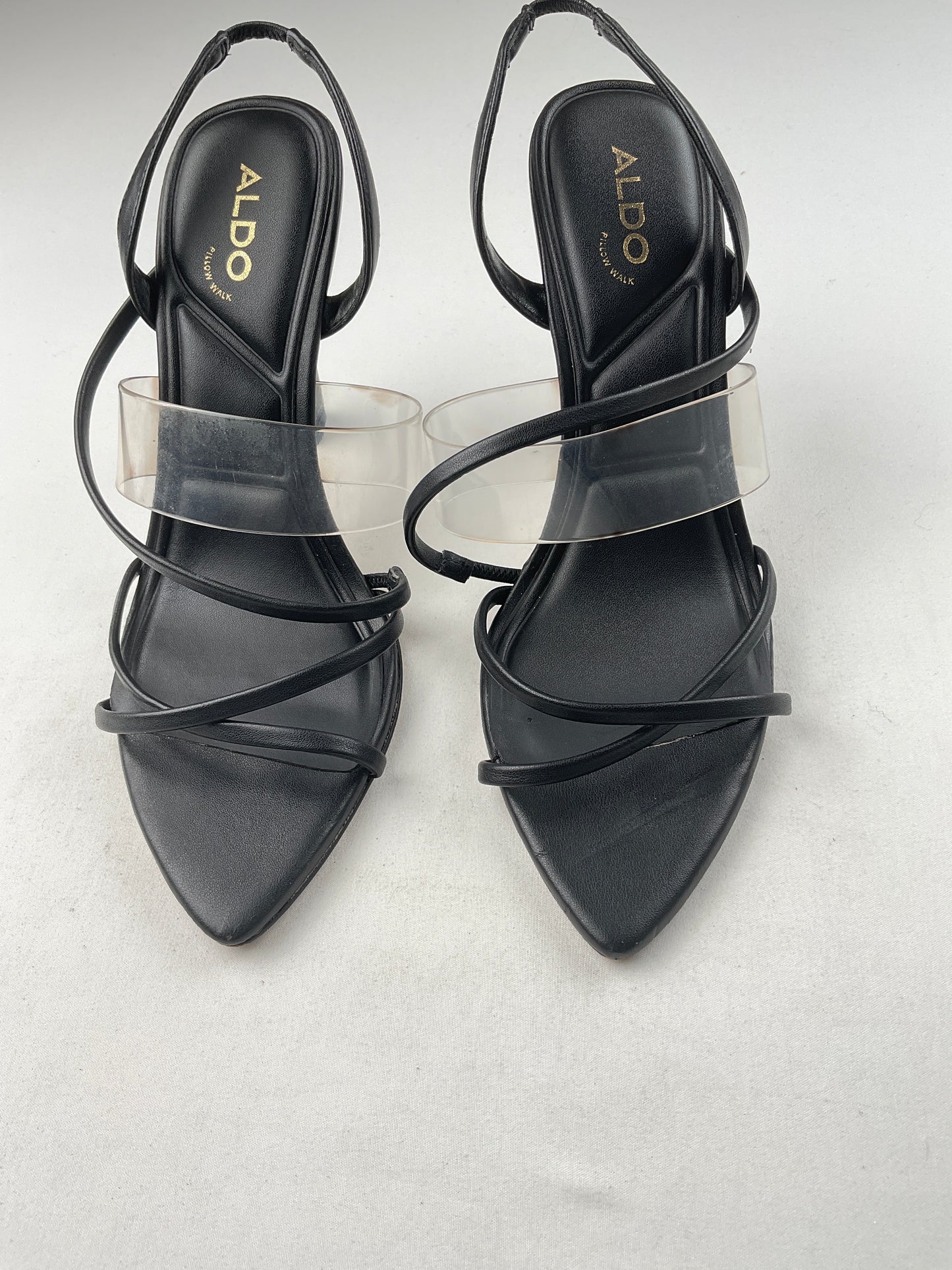 Zapatilla negro AIDO