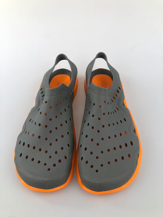 Sandalia Gris Crocs