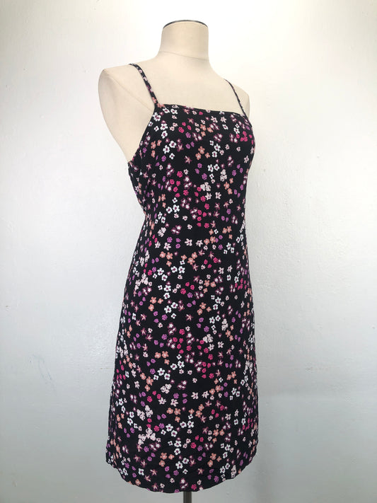 Vestido Negro De Flores Wonder Nation
