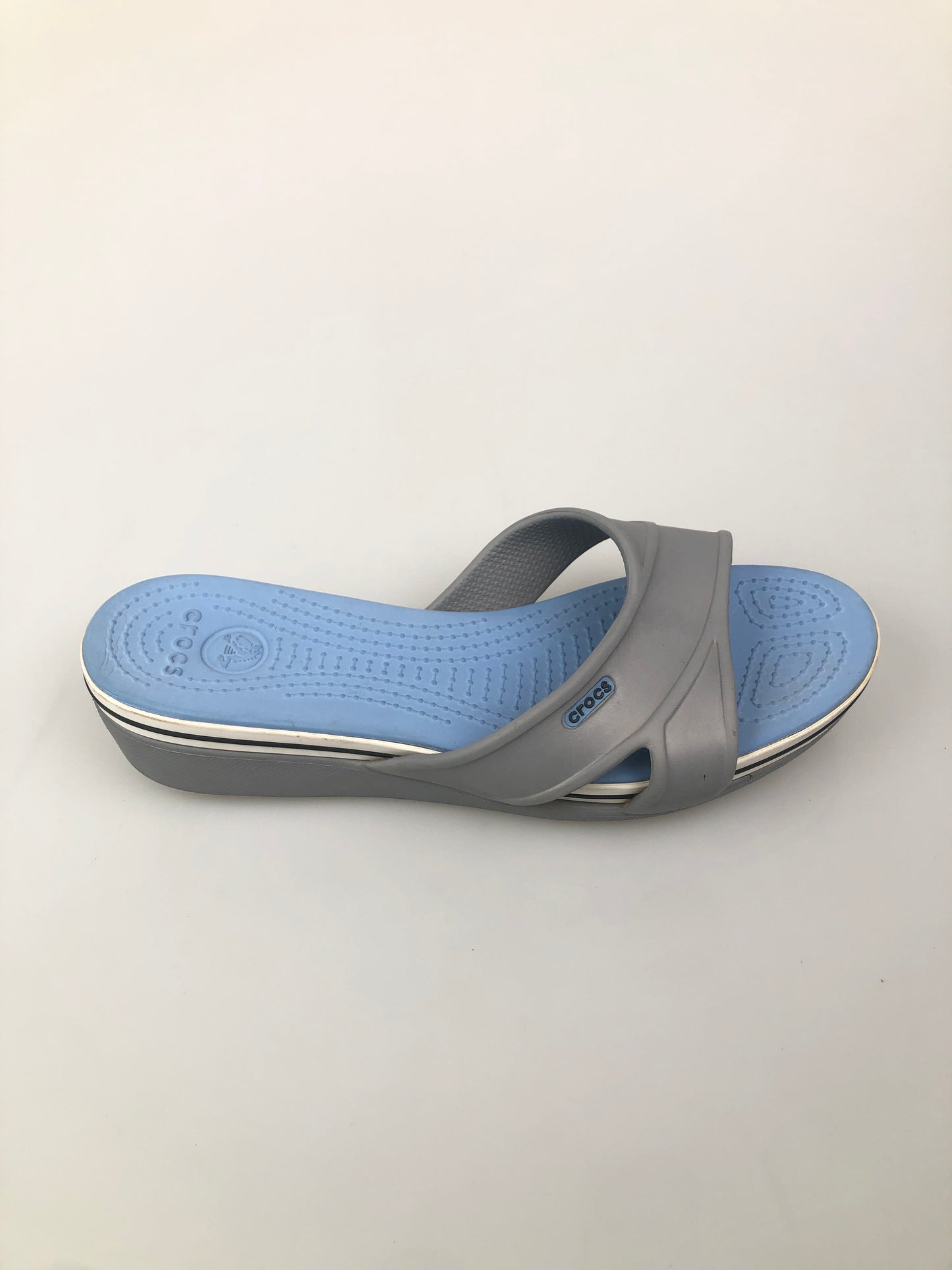 Sandalia Gris Crocs