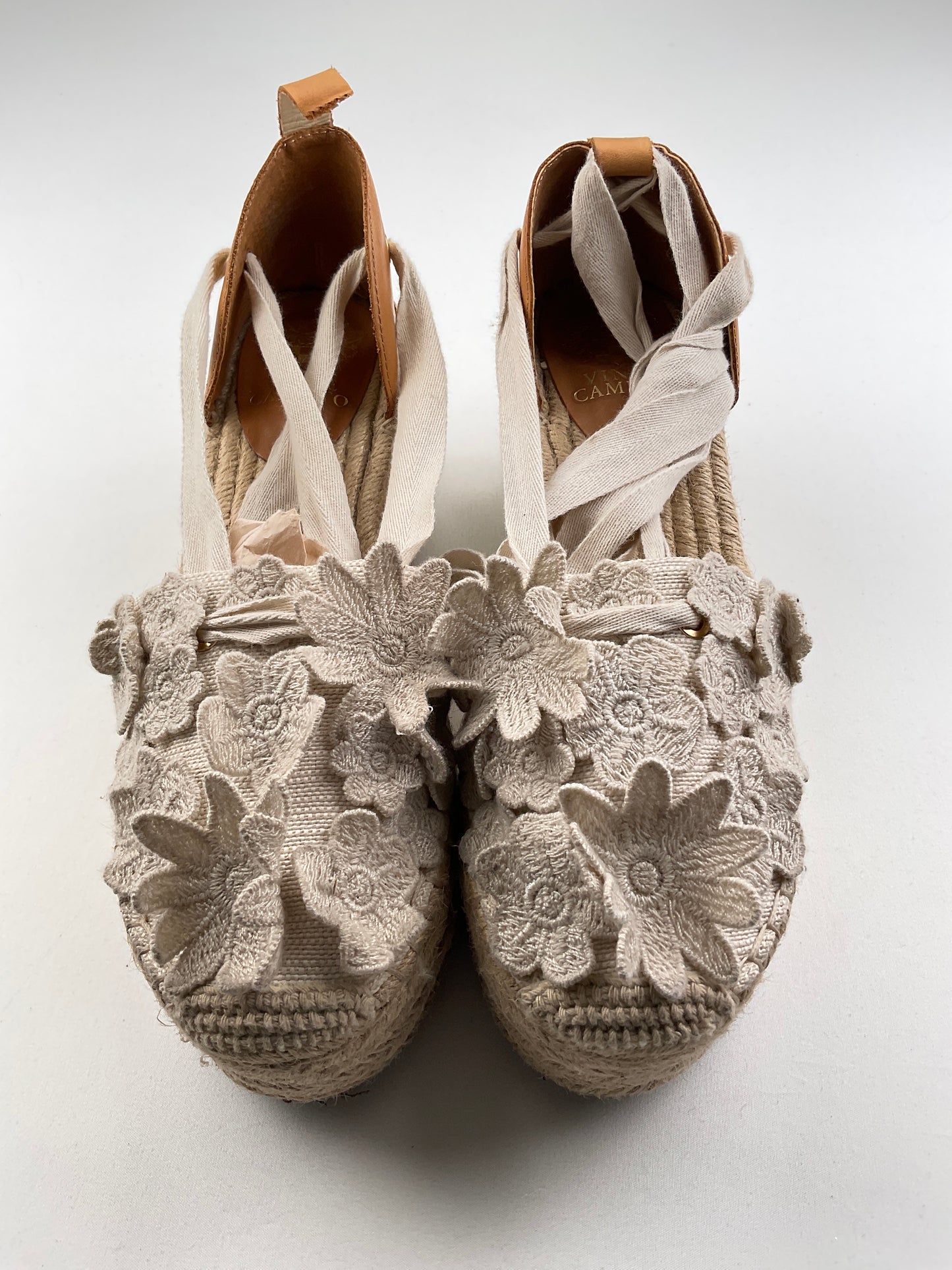 Zapatilla Crema Plataforma Vince Camuto