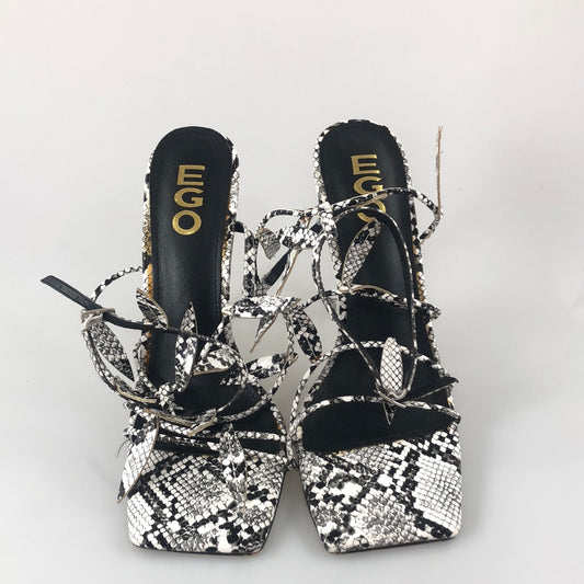 Zapatilla Negro Ego