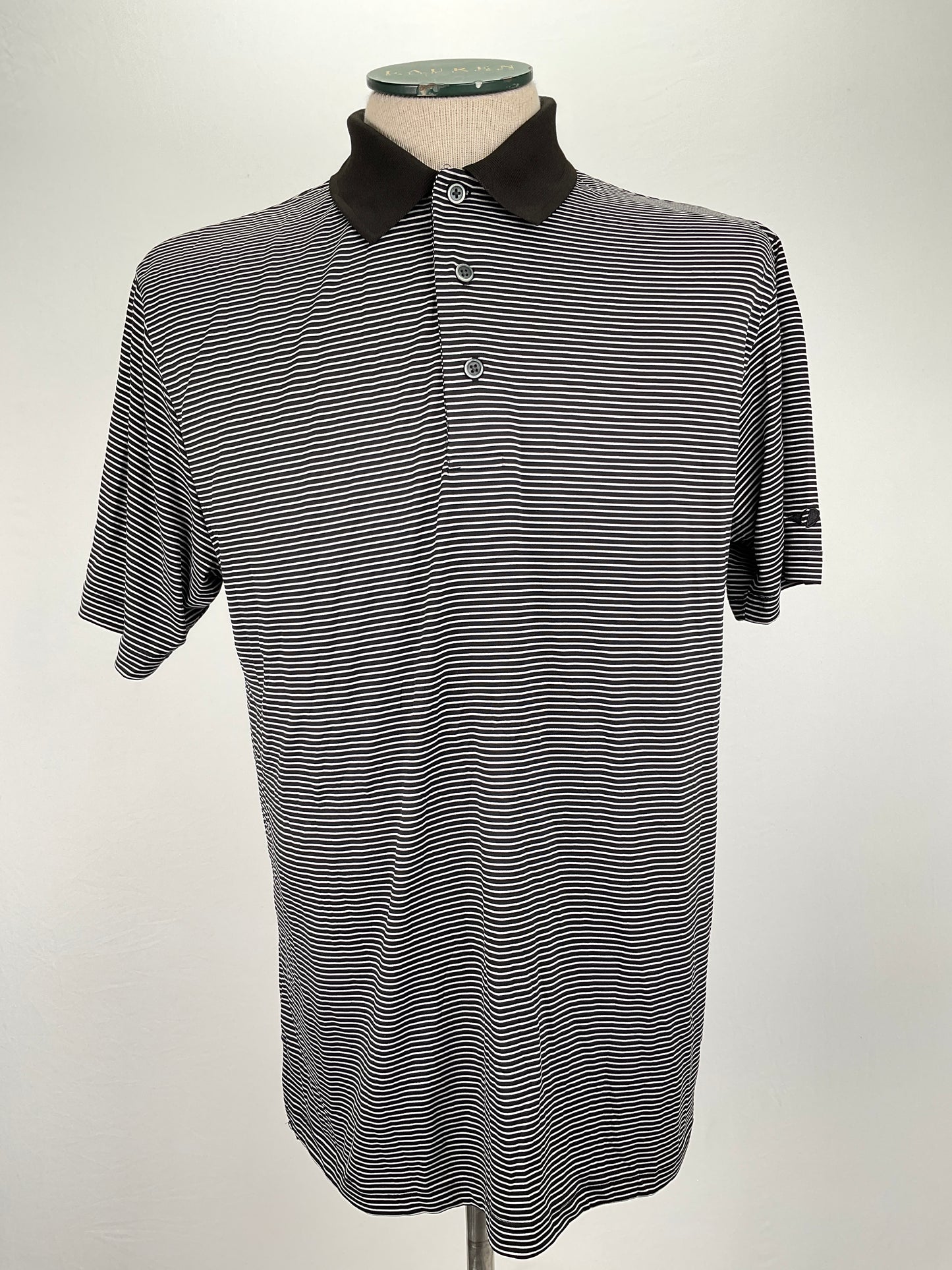Camiseta Negro de Rayas Deportivo Grand Slam