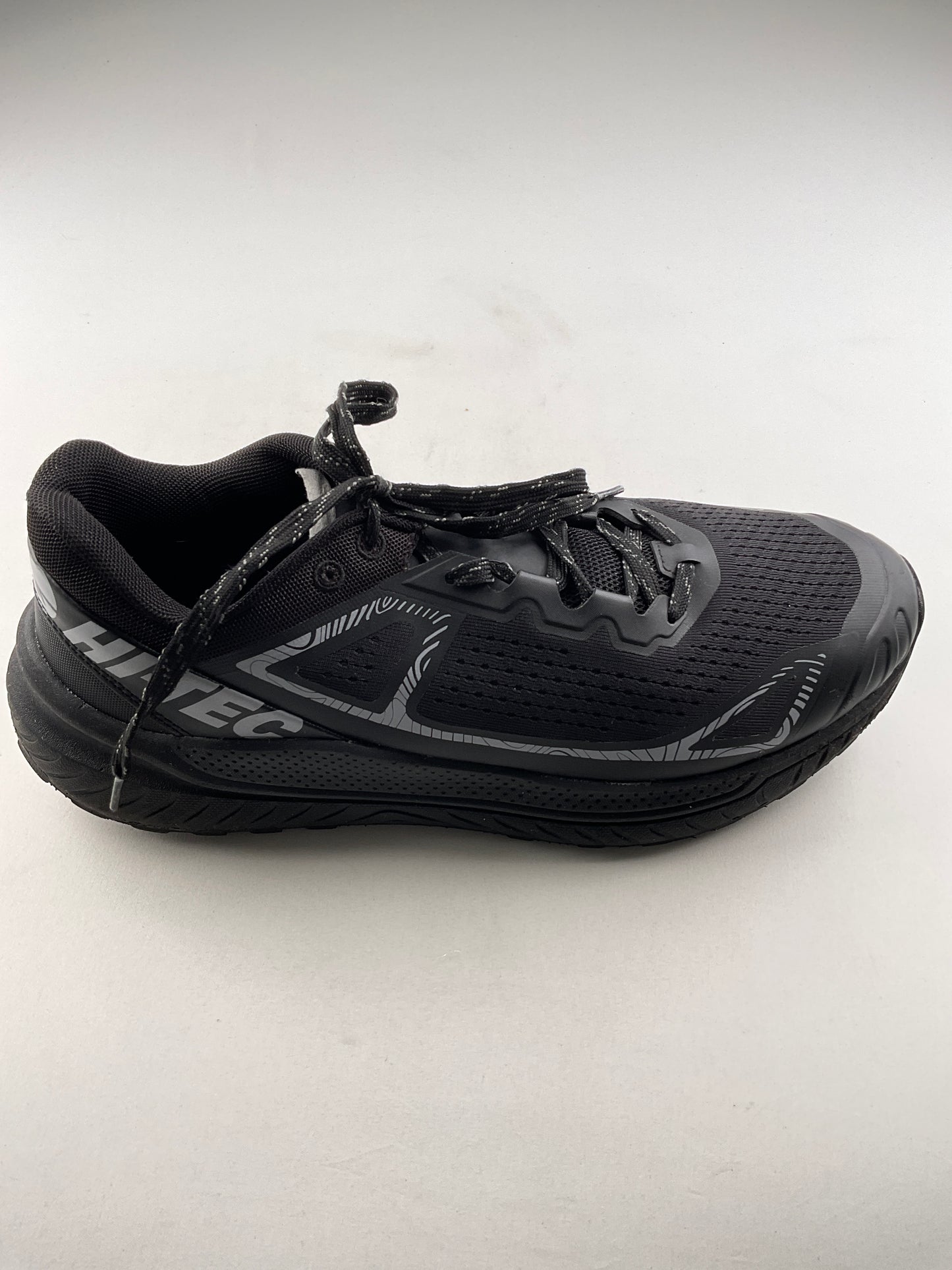 Tenis Negro Deportivo Hi Tec