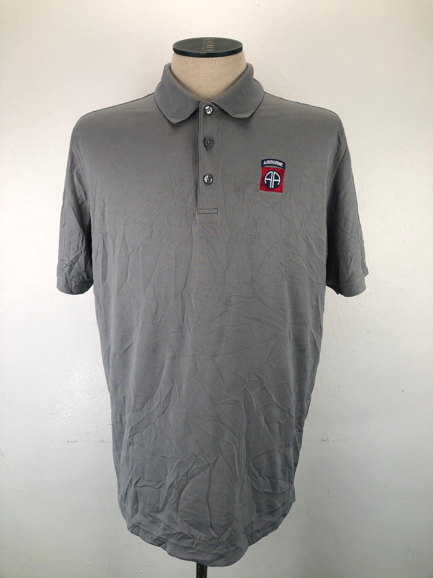 Camiseta Gris Sport Authority