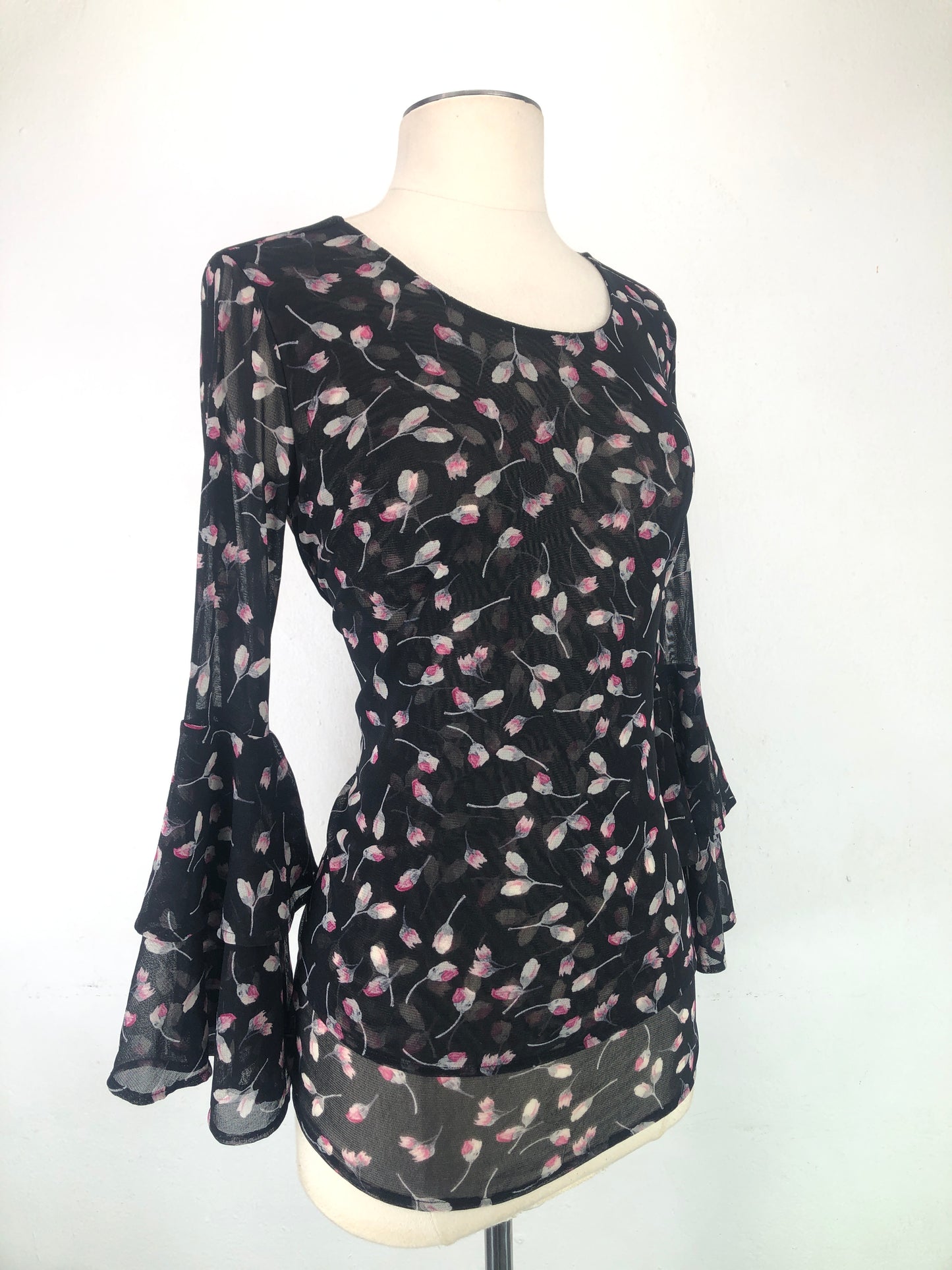 Blusa Negro de Floral Atfani