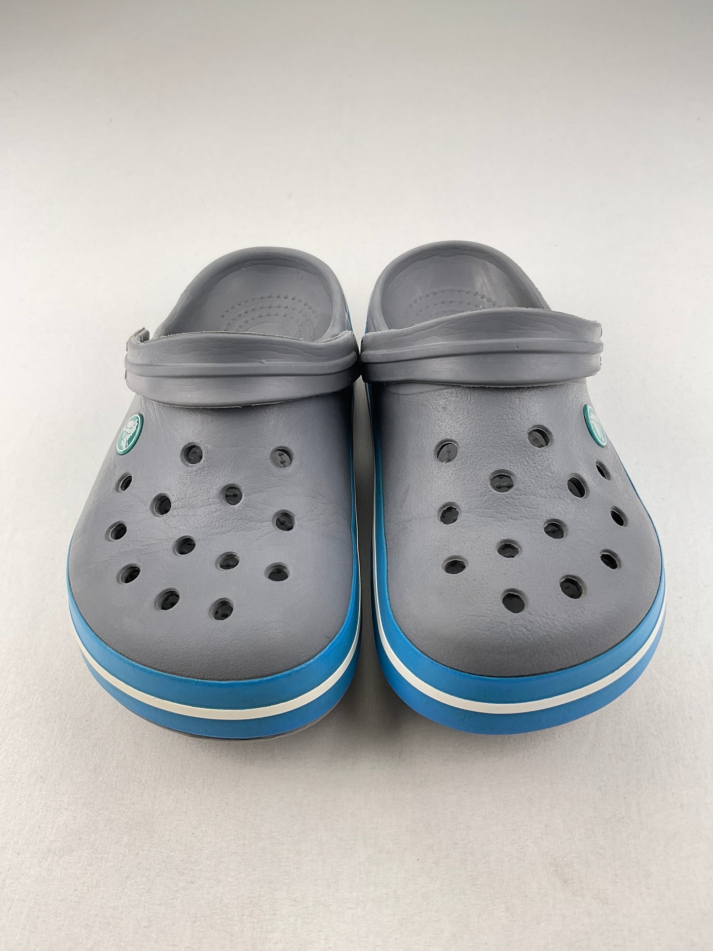 Sandalia Gris Crocs