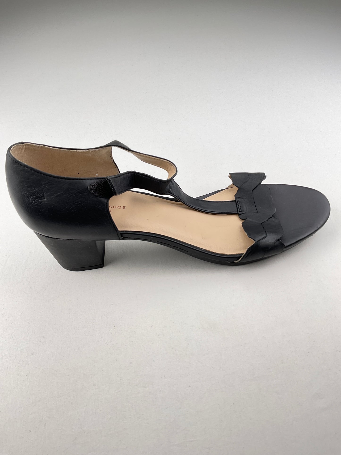Zapatilla Negro de Tacón Hush Puppies