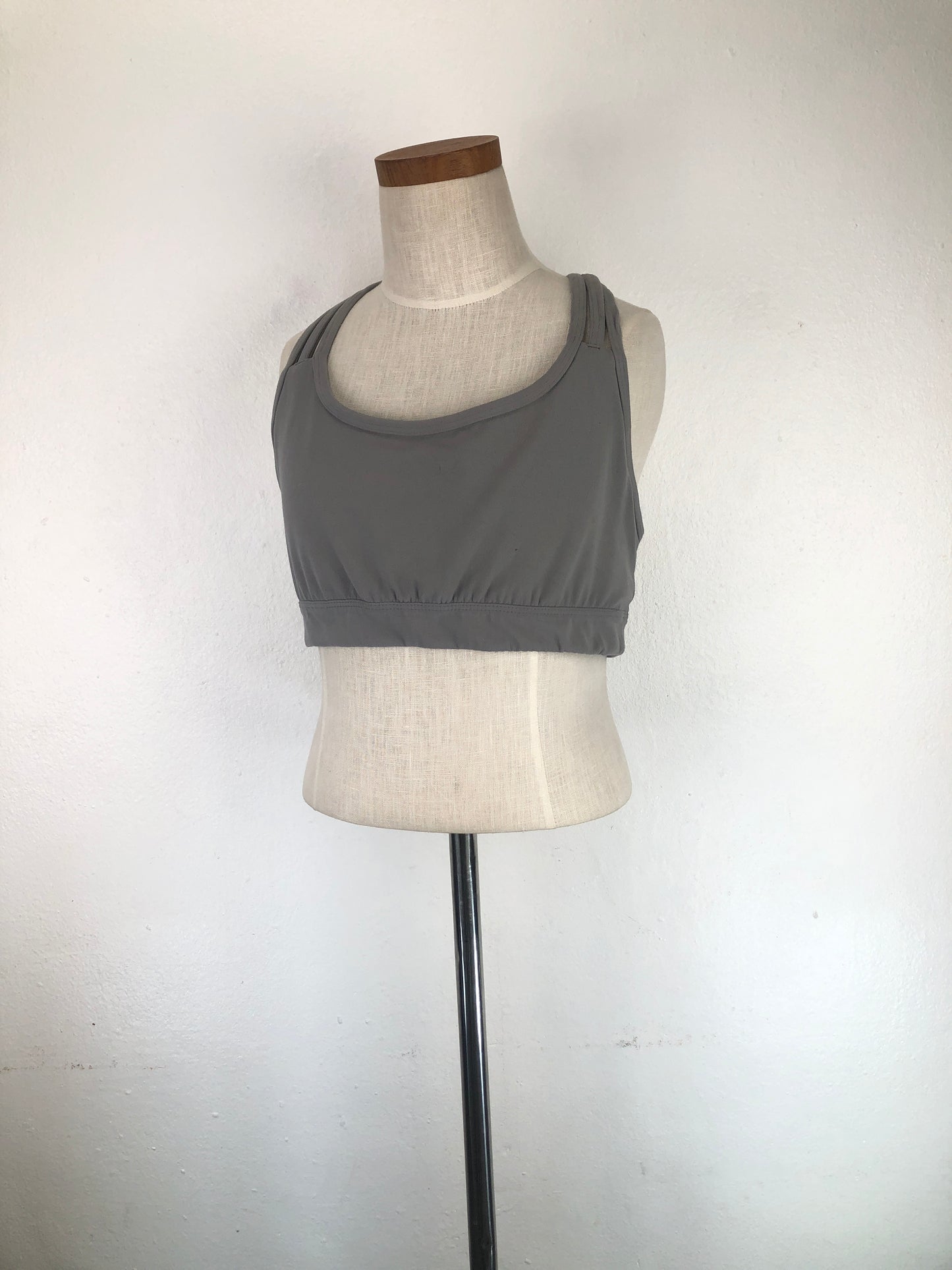 Blusita Gris Deportivo Athleta