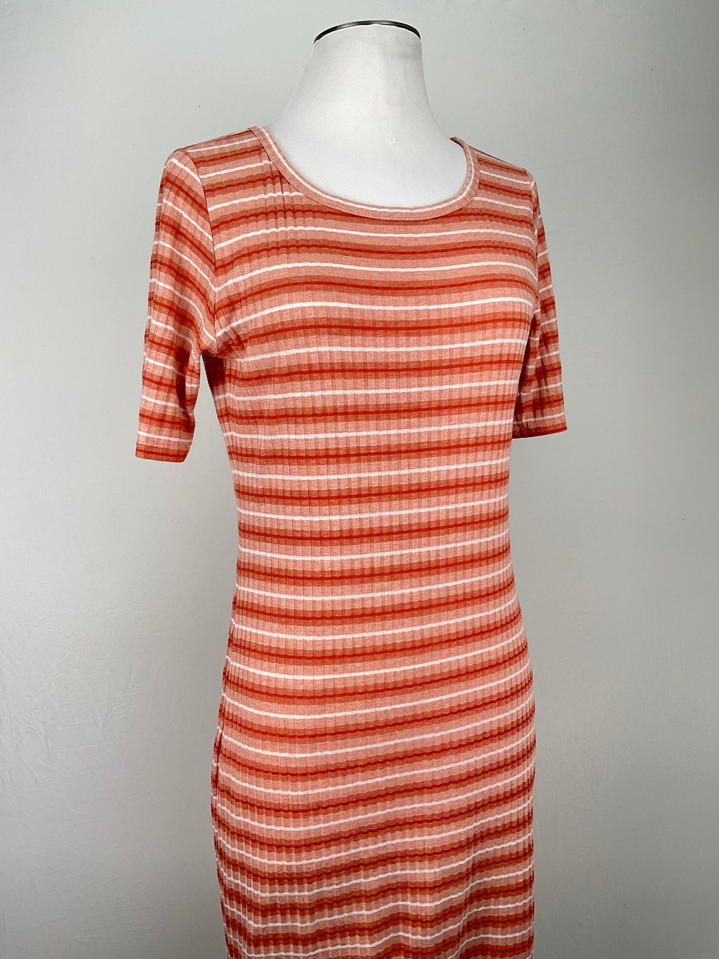 Vestido Naranja de Rayas Lula Roe