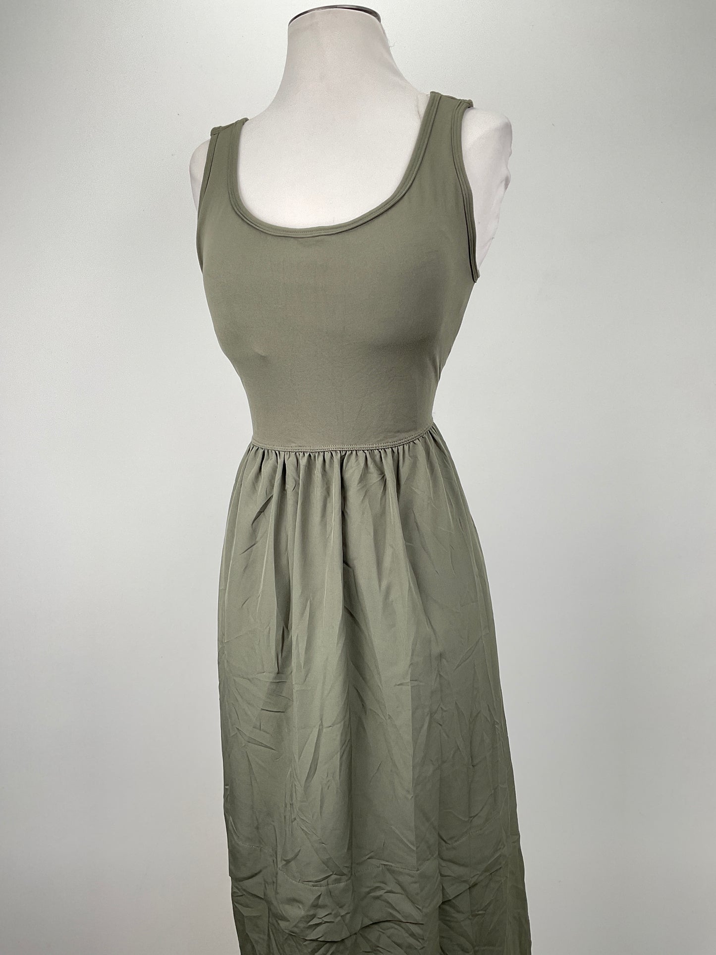 Vestido Verde Militar Serra