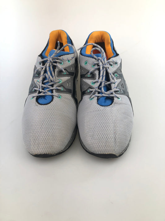 Tenis Gris Deportivo Asics