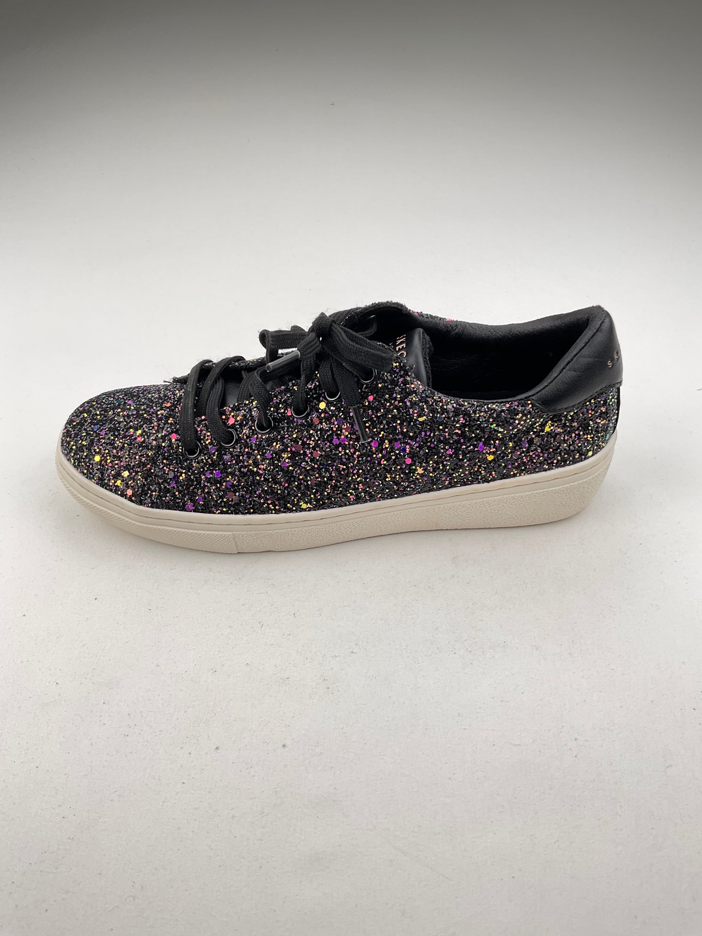 Tenis Negro Brillo Skechers