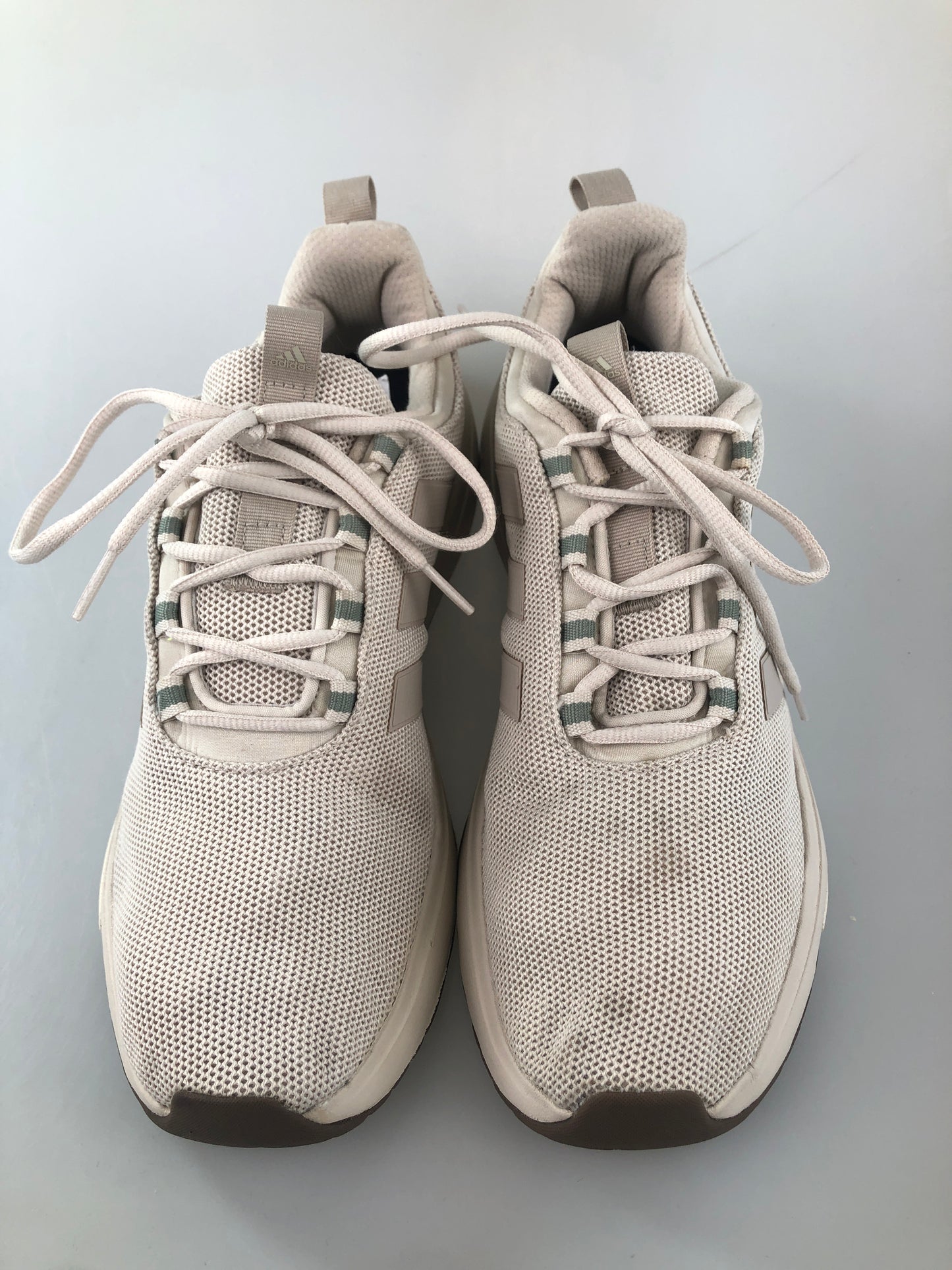 Tenis Crema Deportivo Adidas
