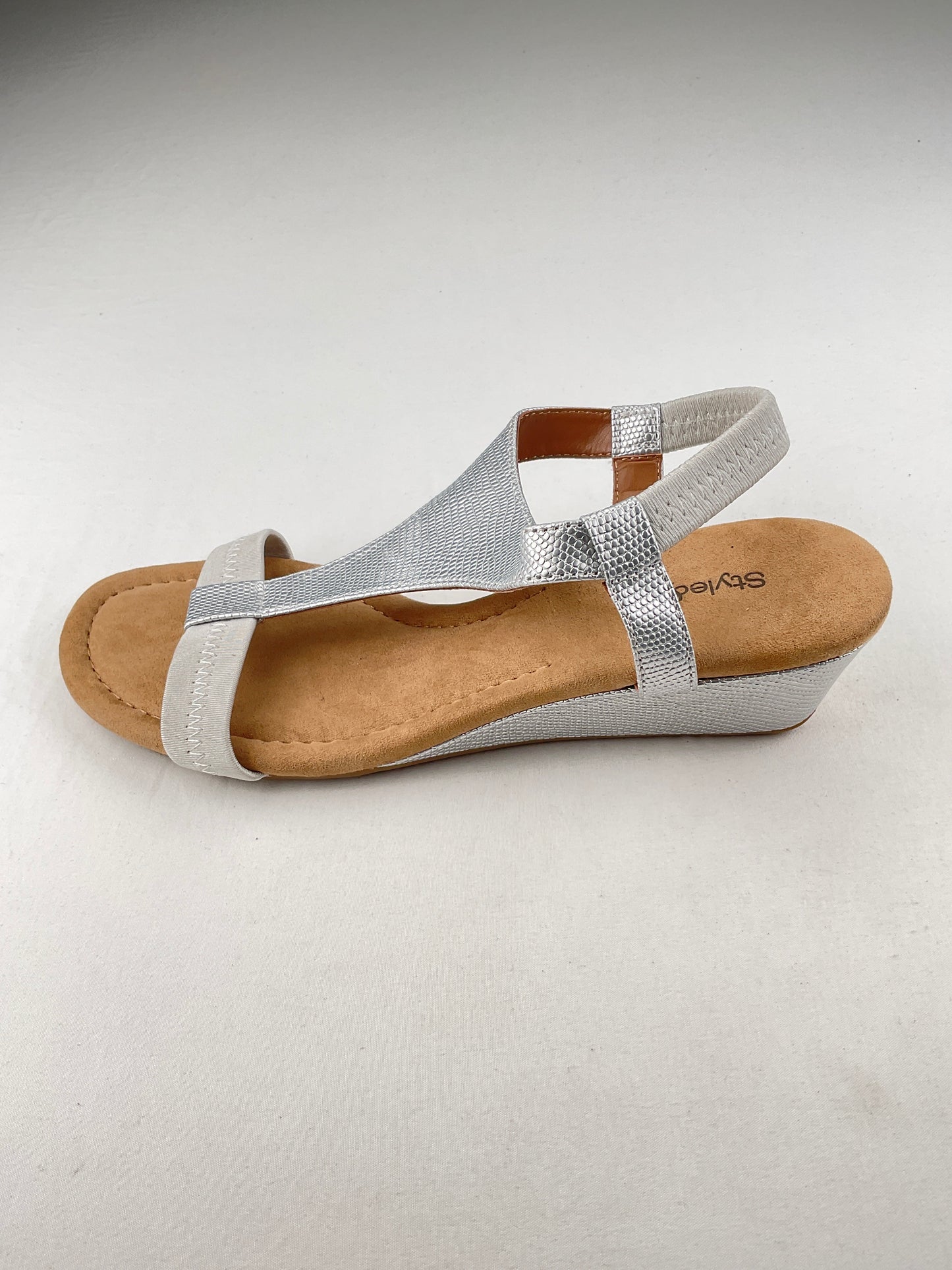 Zapatilla Plateado  Plataforma Style Co