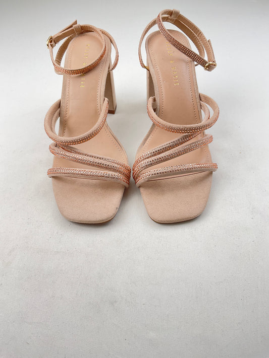 Zapatilla crema Kelly kattie