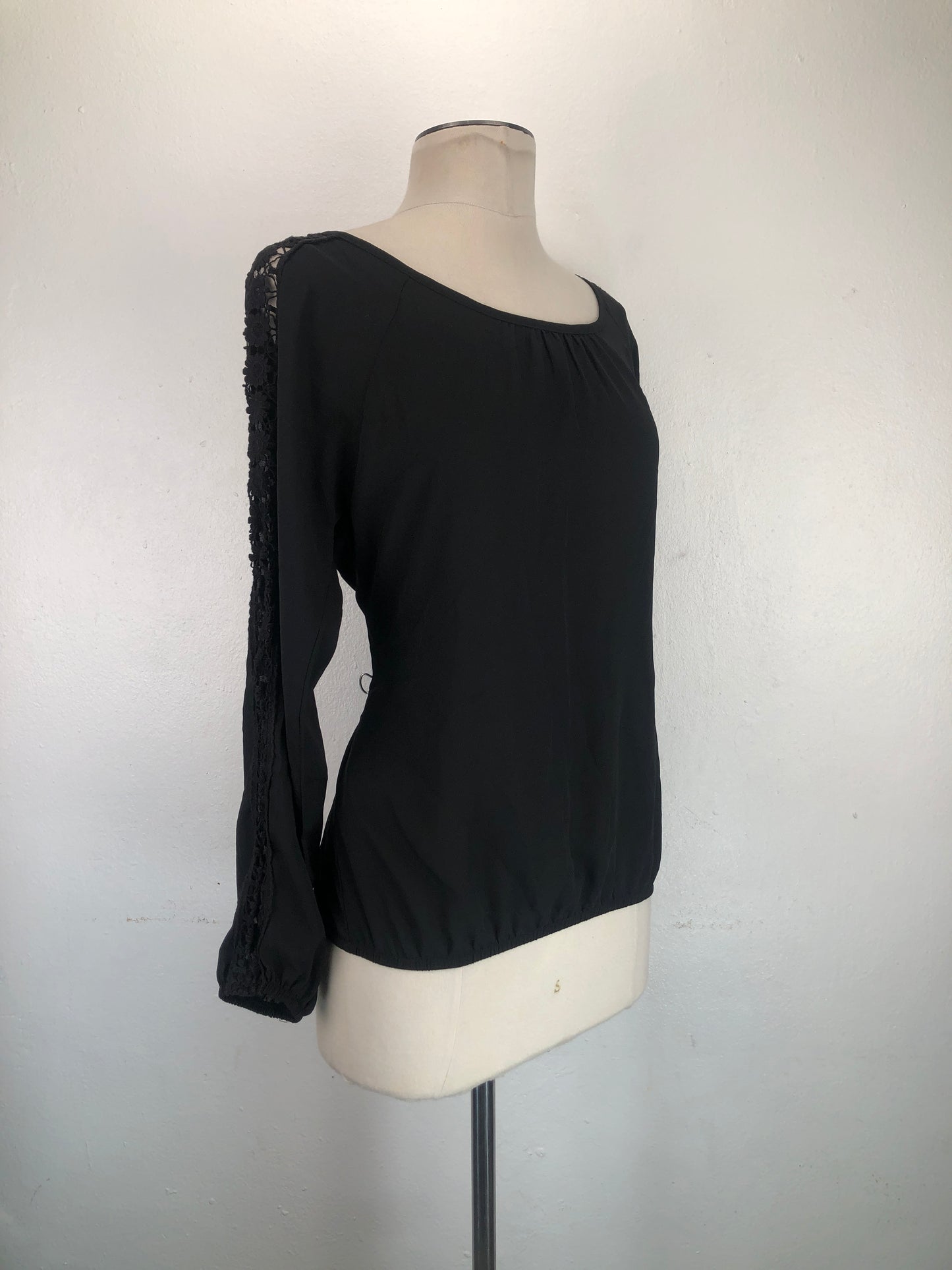 Blusa Negro Forever 21