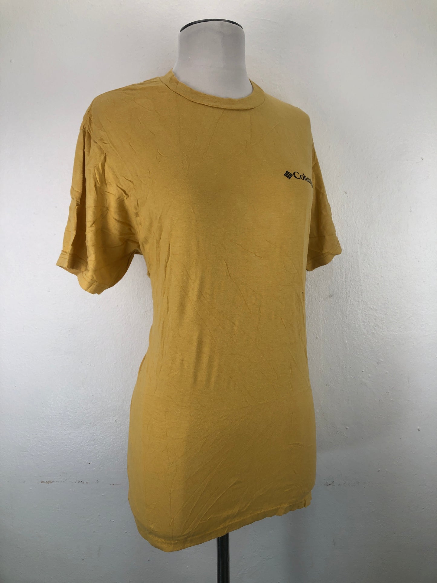 Camiseta Mostaza Columbia