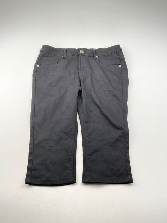 Pantalon Capri Negro Hybrid