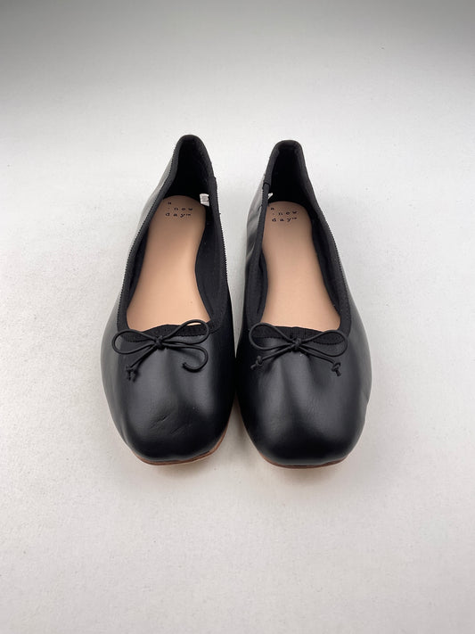 Zapatos Negro  A New Day