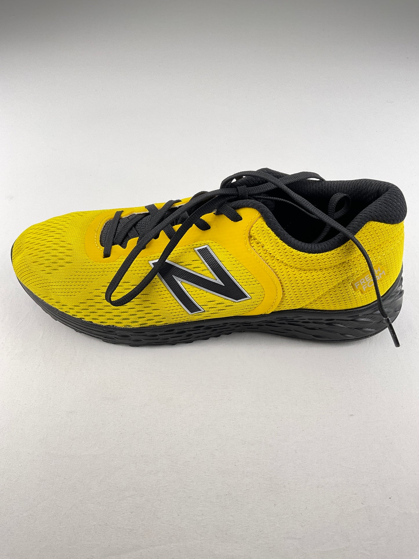 Tenis Amarillo Deportivo New Balance