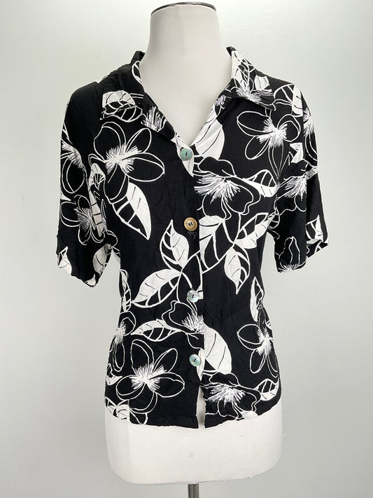 Camisa Negro Floral Clio