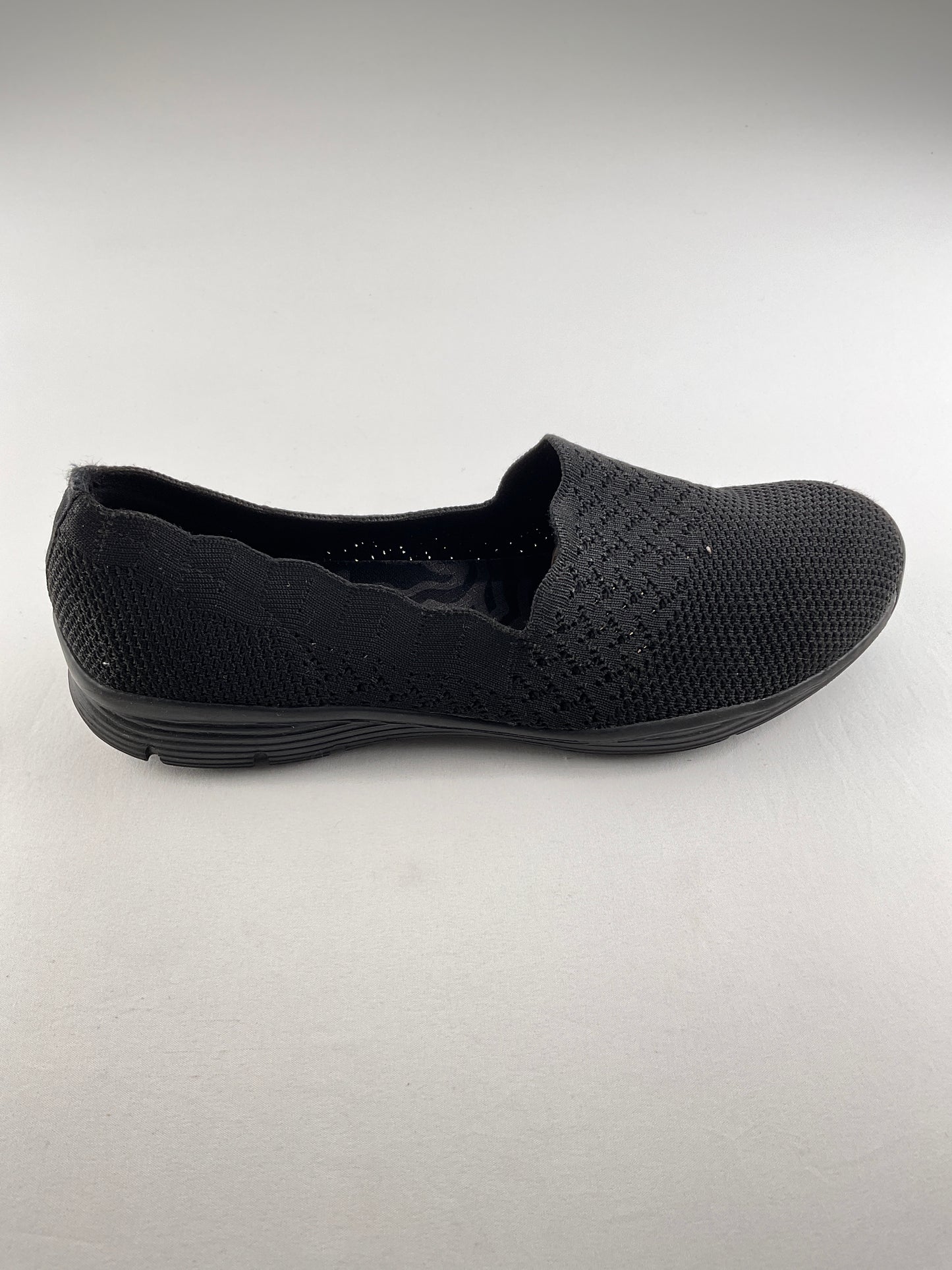 Zapatos Negro Skechers Classic Fit