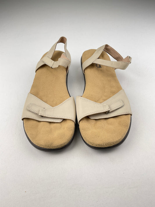 Zapatilla Crema Walking Cradles