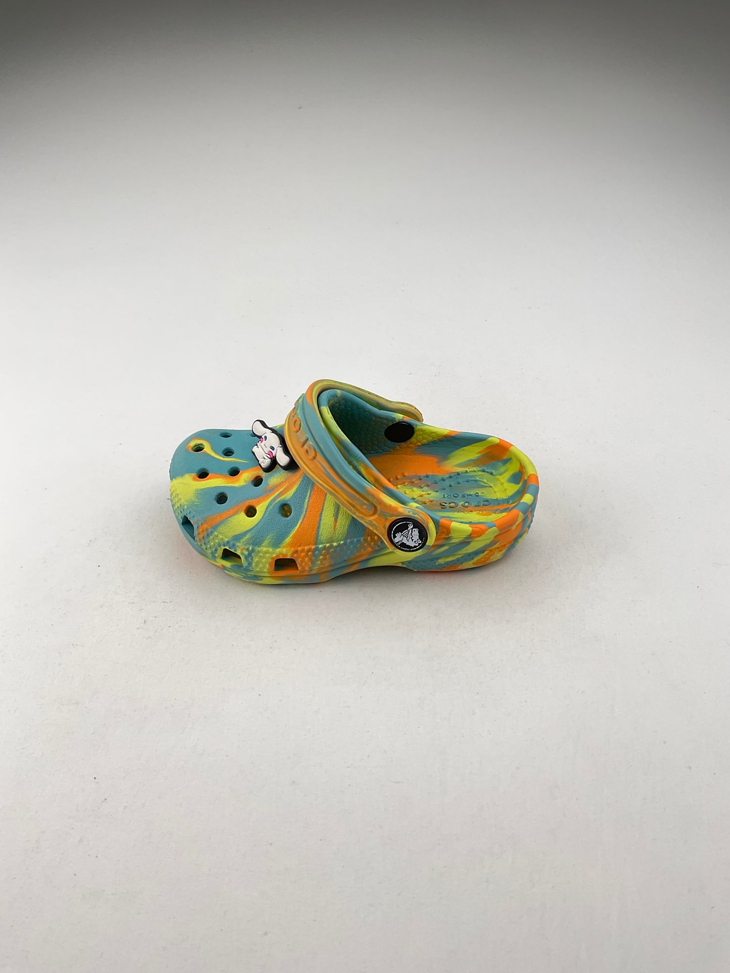 Sandalia Multicolor Crocs