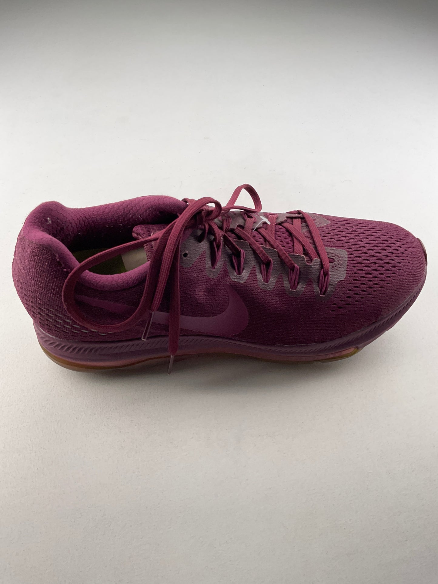Tenis Rojo vino Deportivo Nike