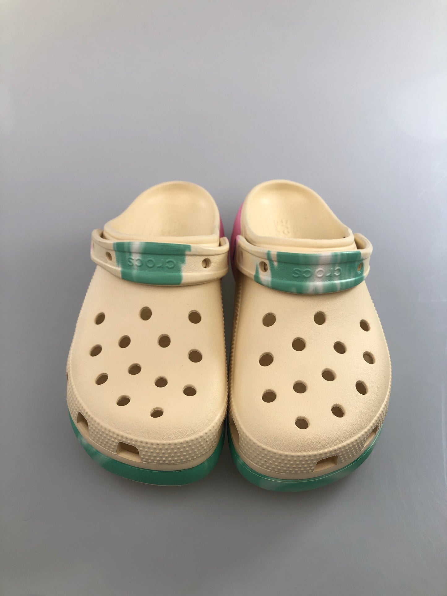 Sandalia Crema Alta Crocs
