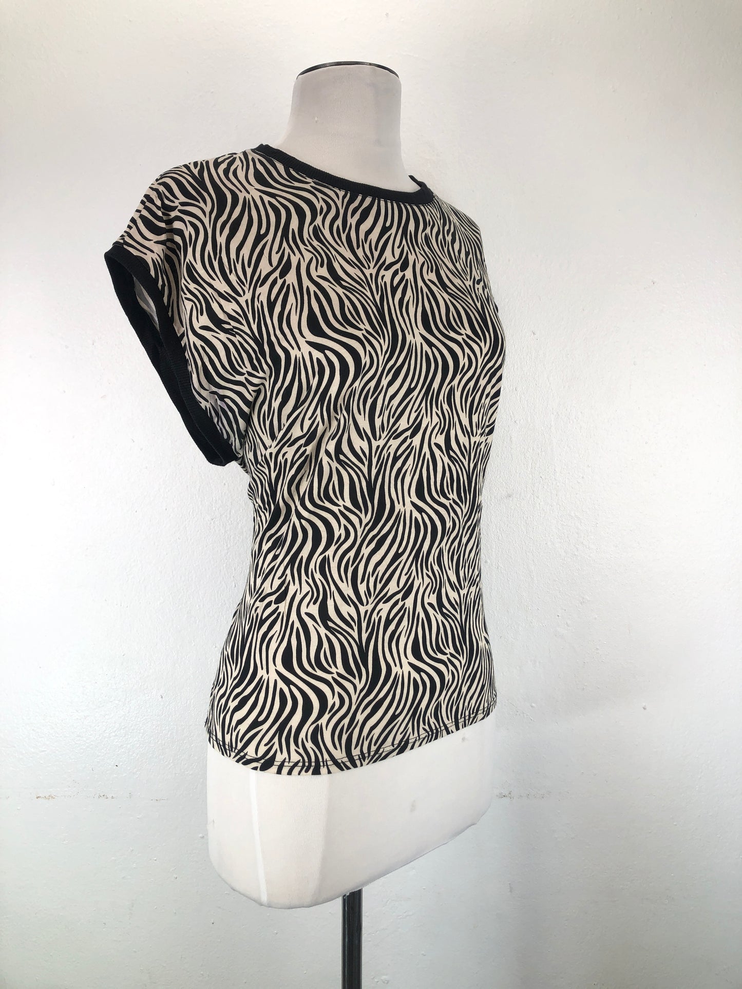 Camiseta Crema Floral Wanitta