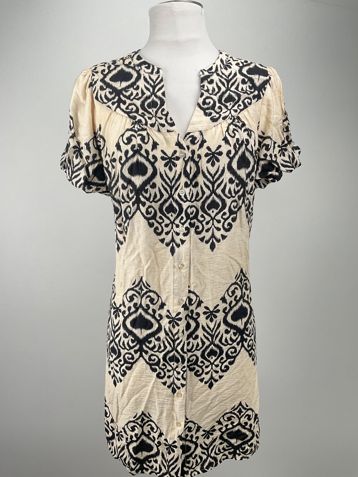 Vestido crema Floral Gigio