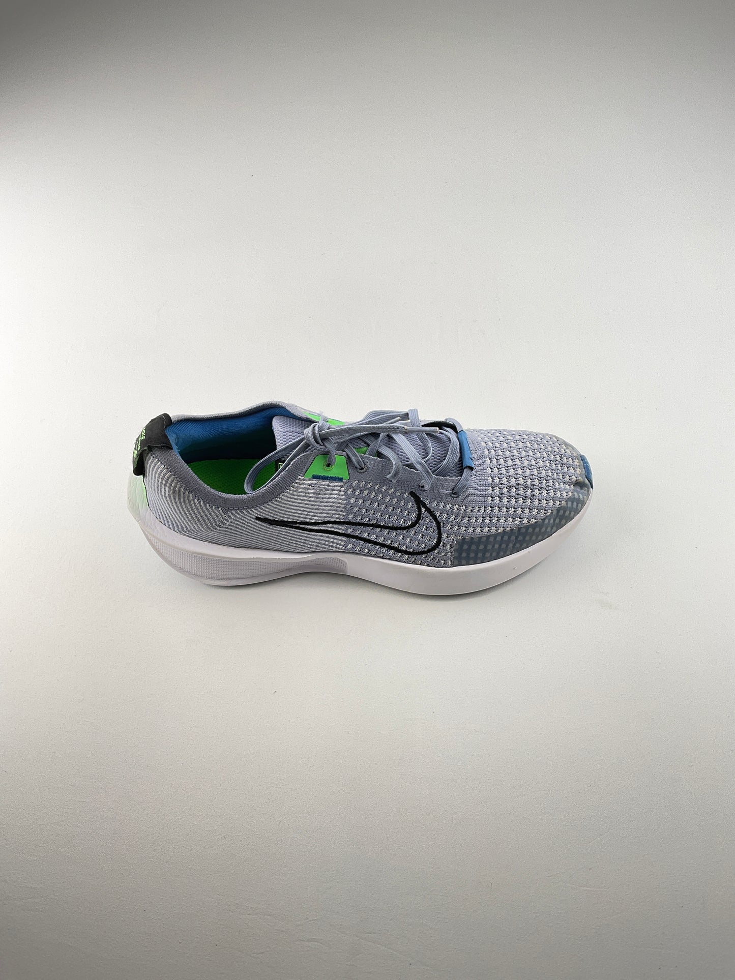 Tenis Gris Deportivo Nike