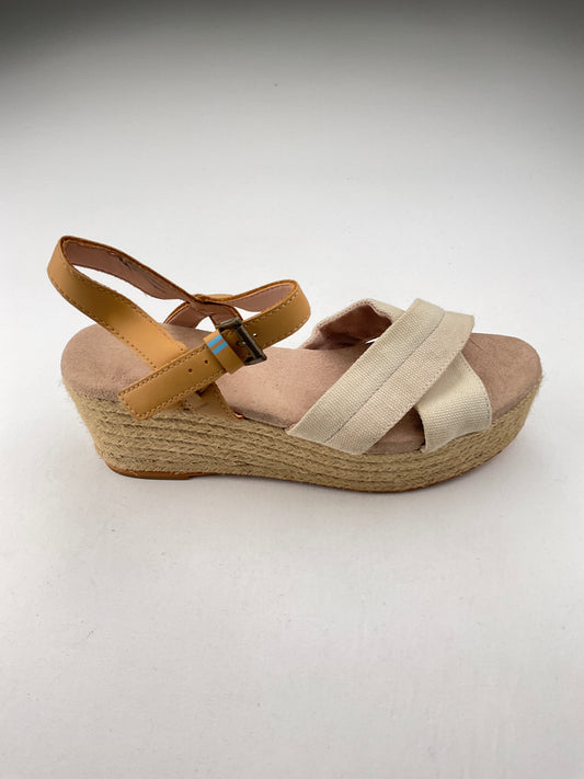 Zapatilla Crema PlataformaToms