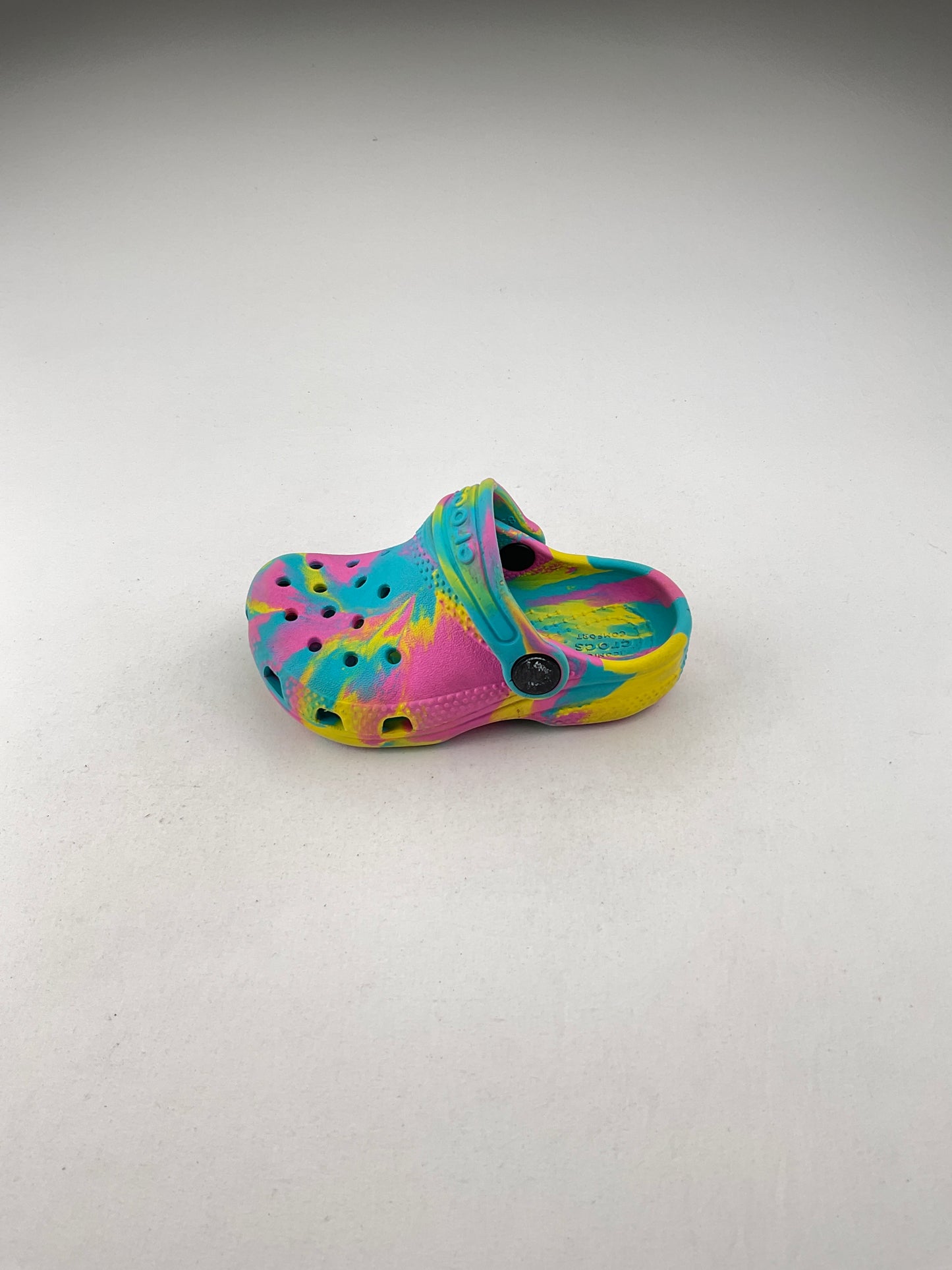 Sandalia Multicolor Crocs