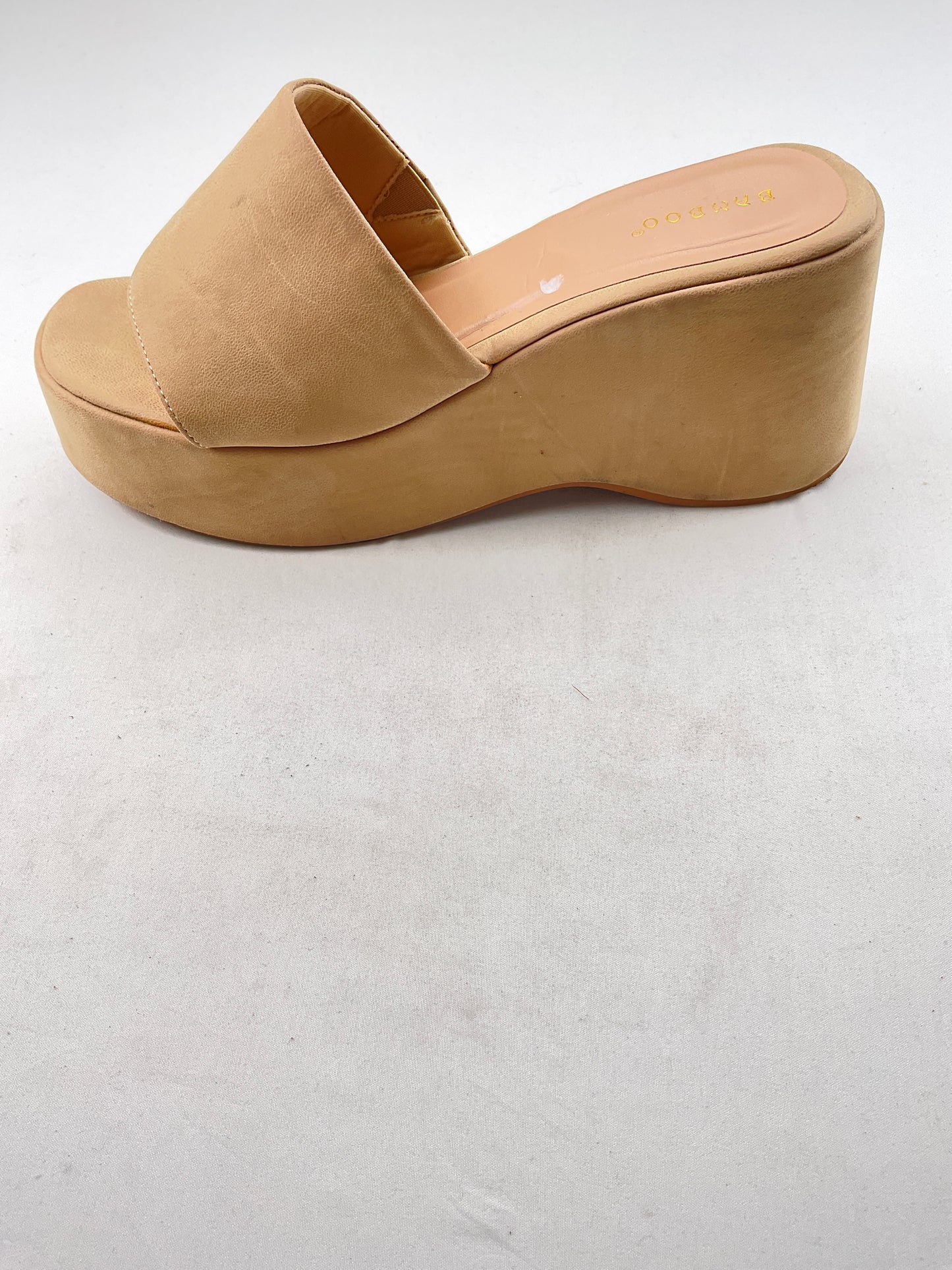 Zapatilla crema Ba BOO