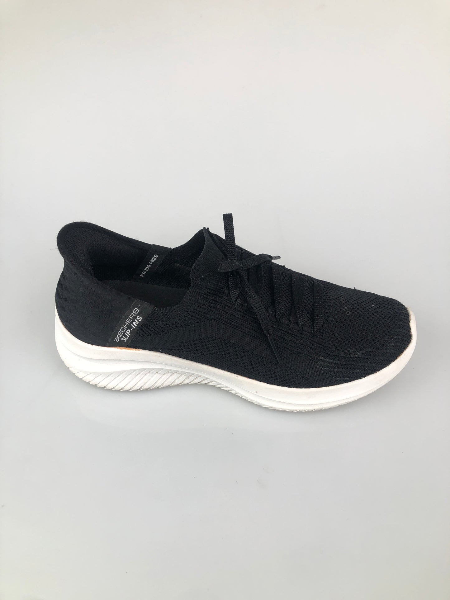 Tenis Negro Deportivo Skechers Slip-ins