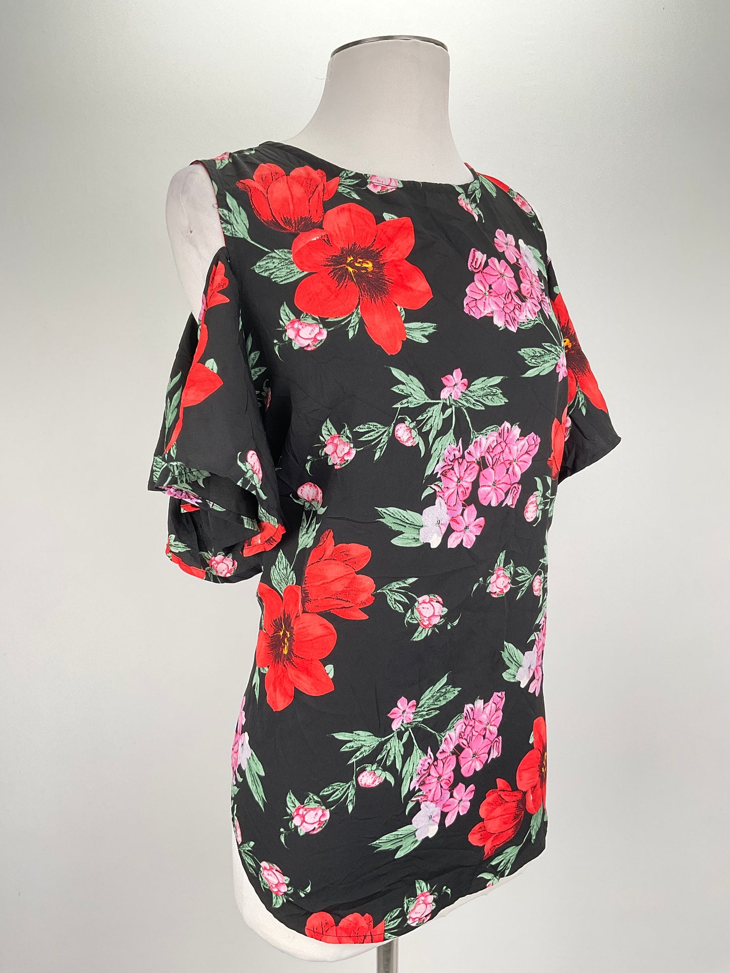 Blusa Negro Floral Time to Bloom