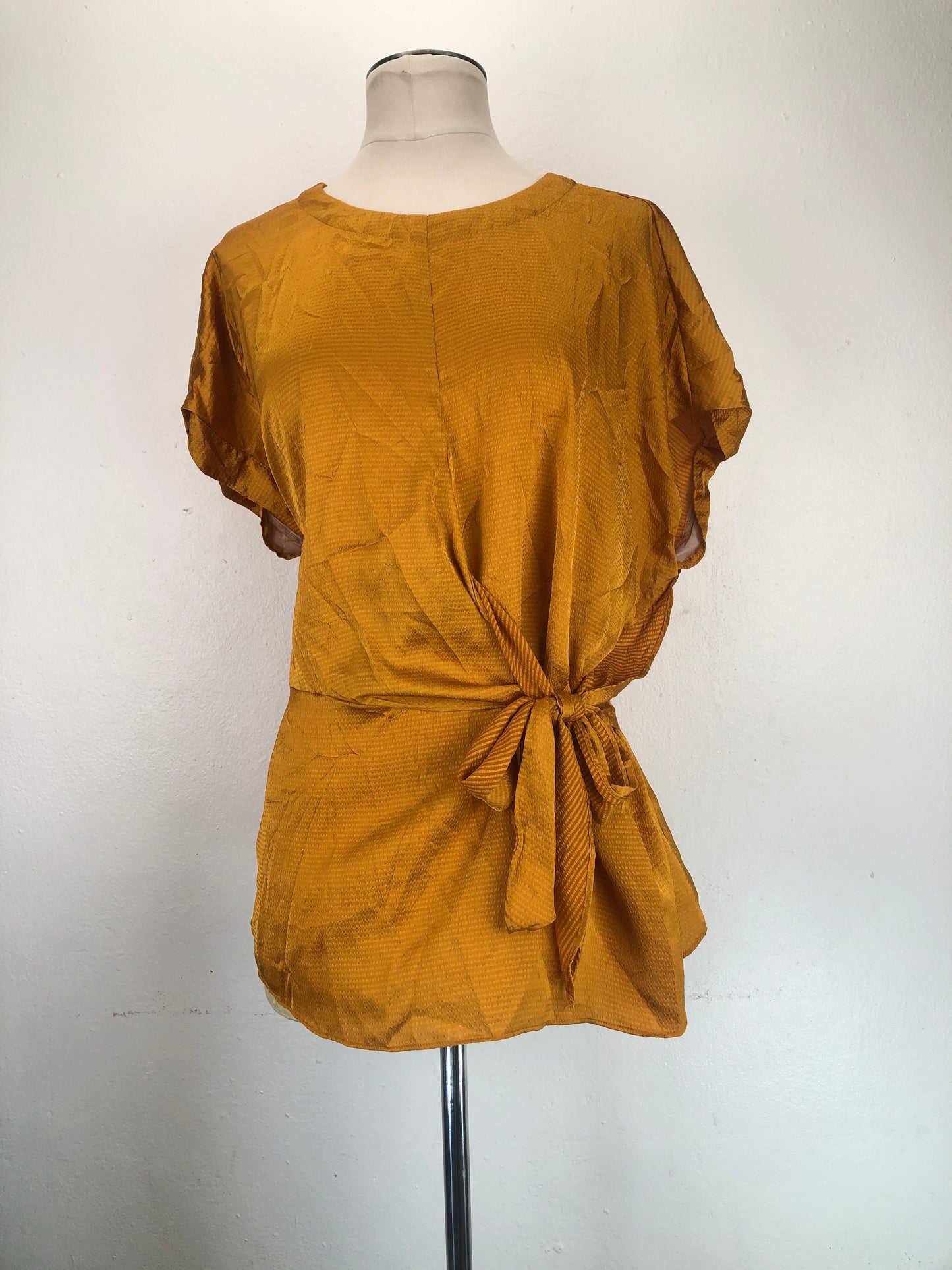 Blusa Mostaza Michael Kors