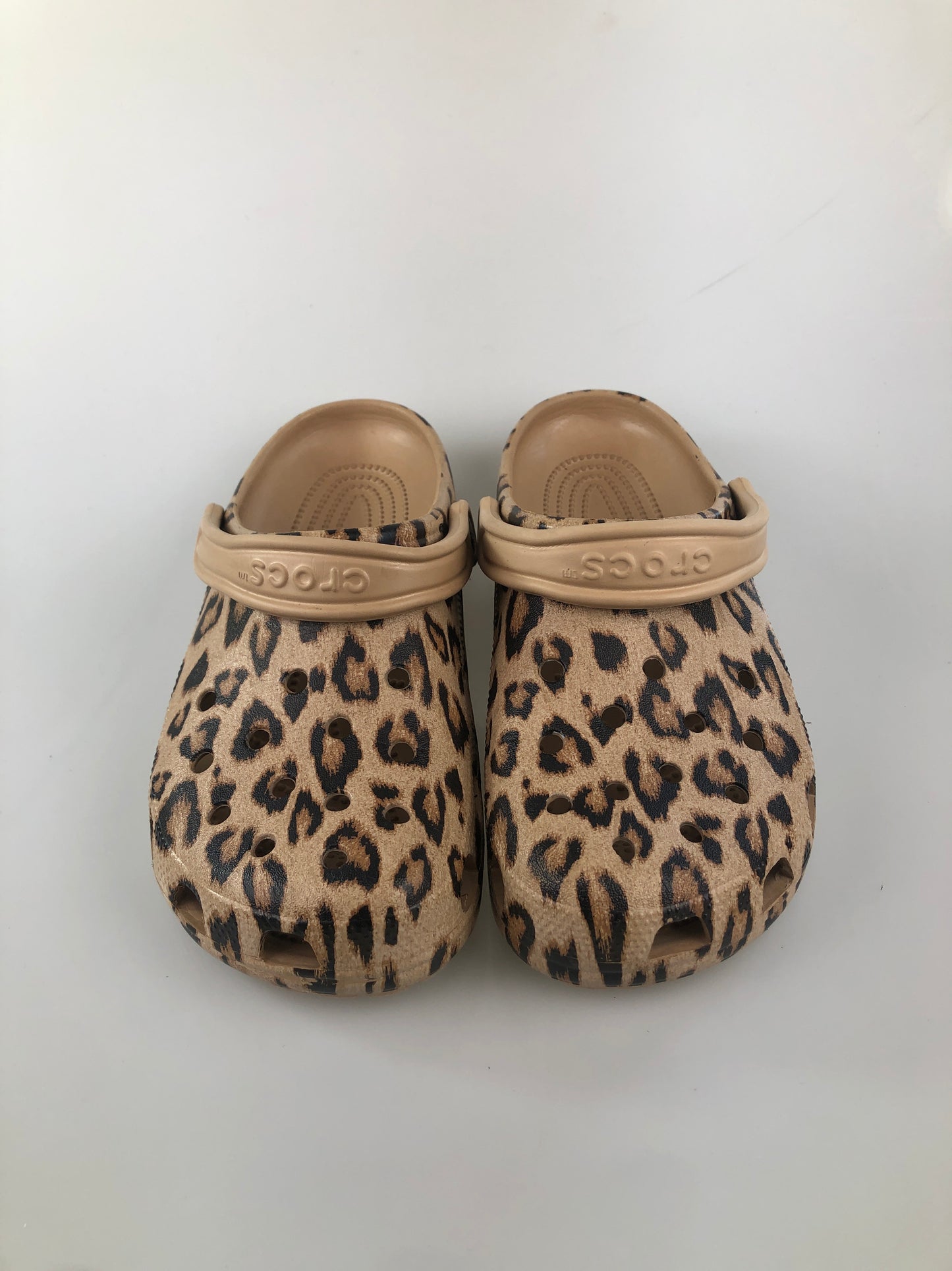 Sandalia Animal Print Crocs
